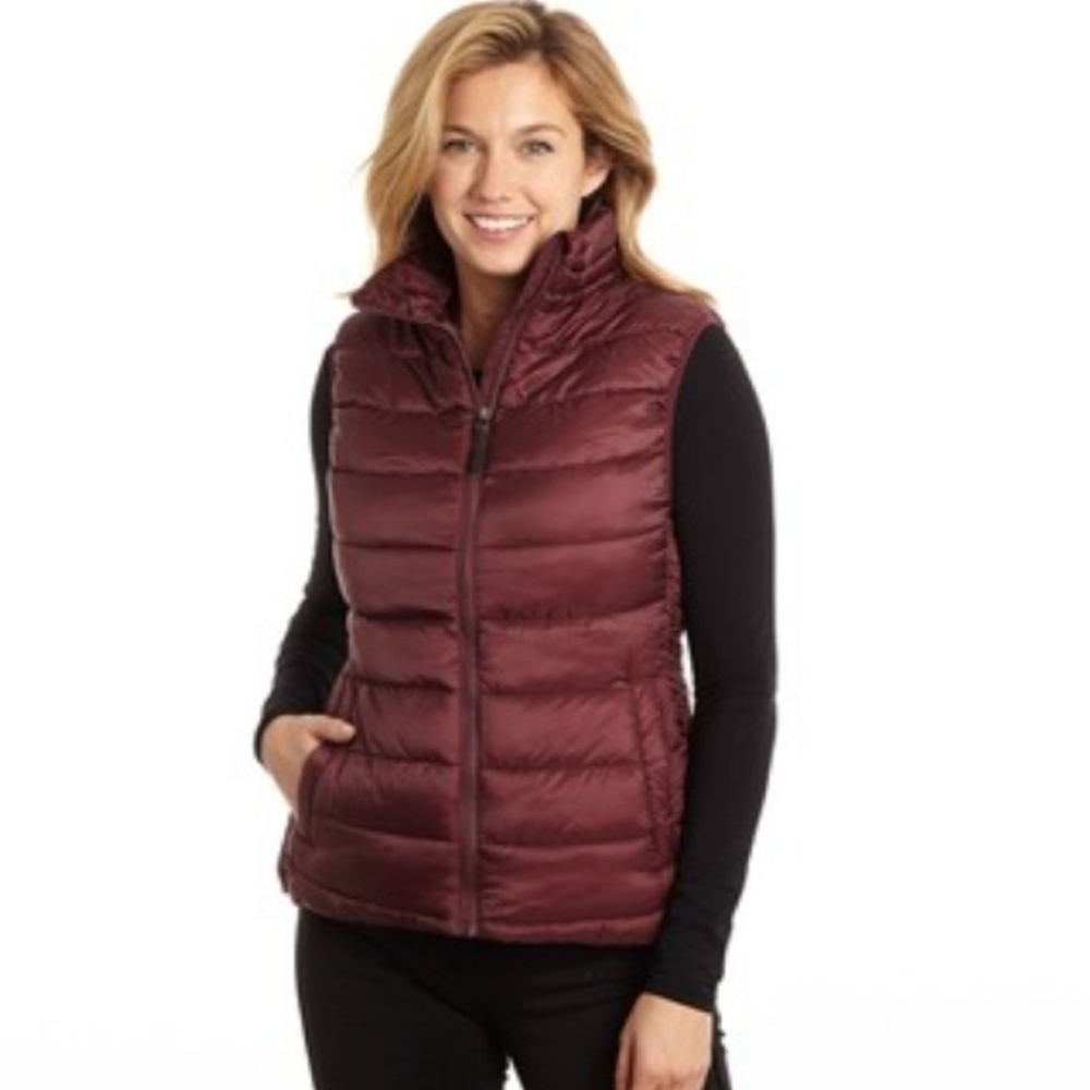 ❤ Burgundy Puffer Vest